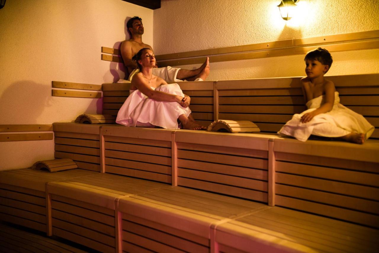 Lazensky A Wellness Hotel Nivamare Luhačovice Dış mekan fotoğraf