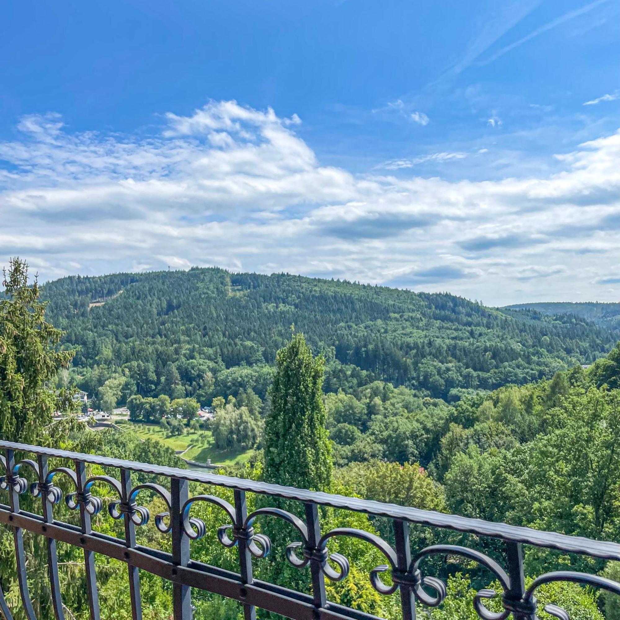 Lazensky A Wellness Hotel Nivamare Luhačovice Dış mekan fotoğraf