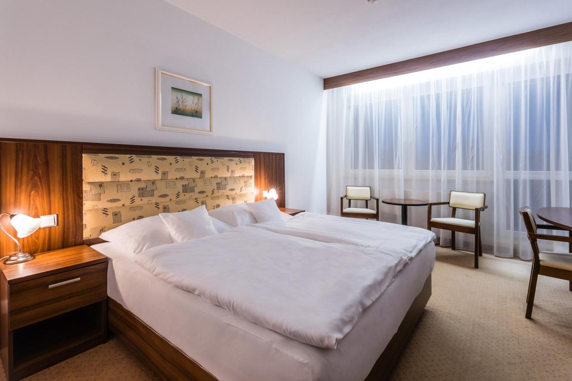 Lazensky A Wellness Hotel Nivamare Luhačovice Dış mekan fotoğraf